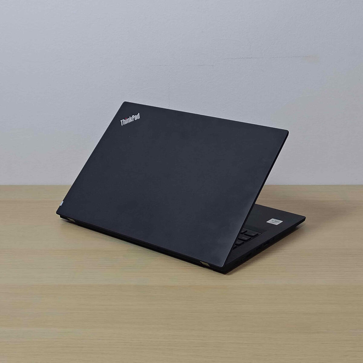 X13 Belakang Kanan Butik Laptop